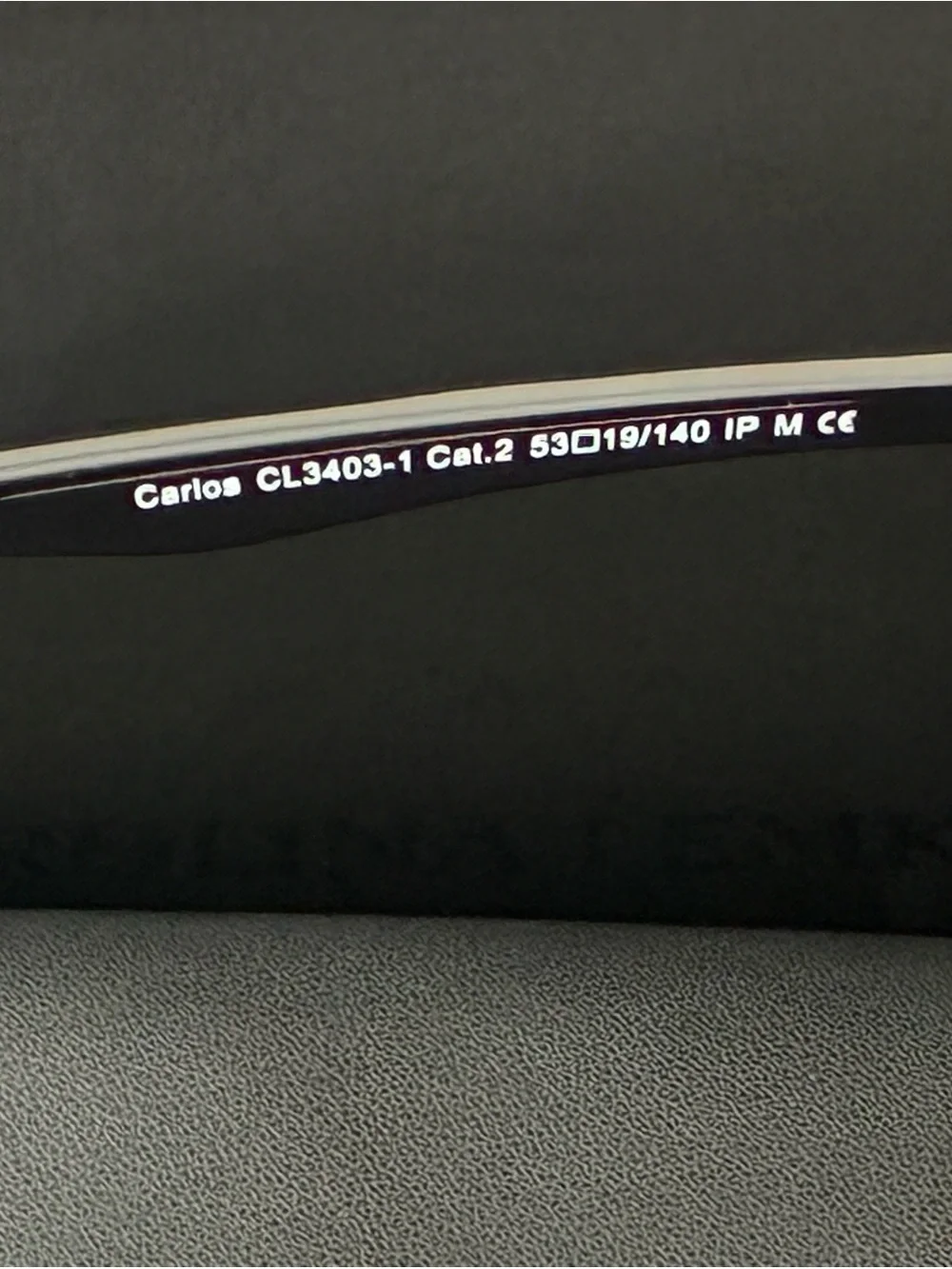 Carolina Lemke Carlos Black Gold 53-19/140 + Premium Luxury Case